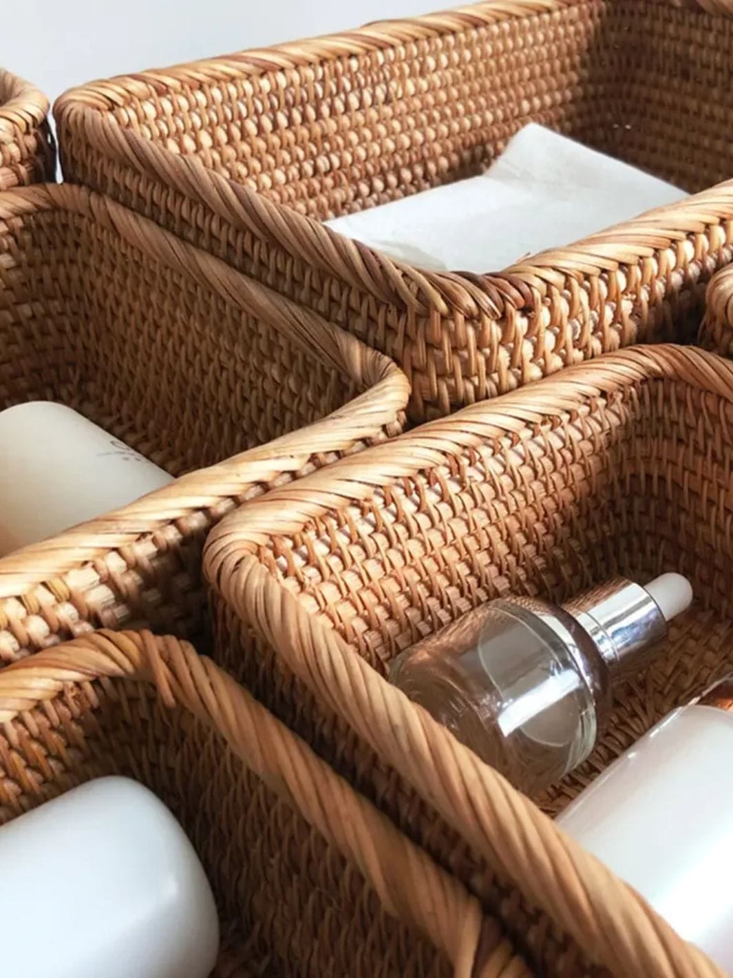 Petit panier osier salle de bain