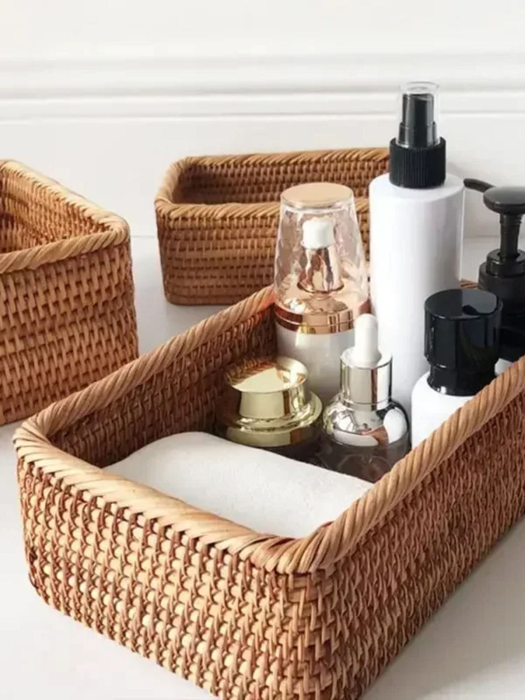 Petit panier osier salle de bain
